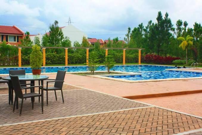 Relaxing Home At Camella Bacolod, Near Airport, Rockwell, Terminals, Famous Resto Luaran gambar