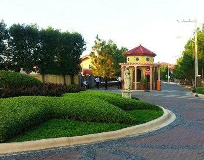 Relaxing Home At Camella Bacolod, Near Airport, Rockwell, Terminals, Famous Resto Luaran gambar